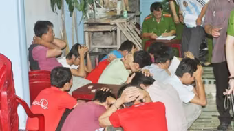 Triệt phá ổ cá độ bóng đá sinh viên